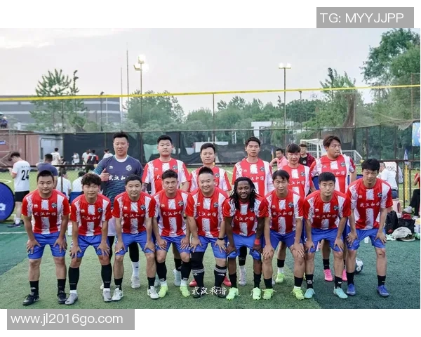 武汉足球队在精英赛中的实力展现与未来发展潜力分析 武汉足球队在精英赛中的实力展现与未来发展潜力分析