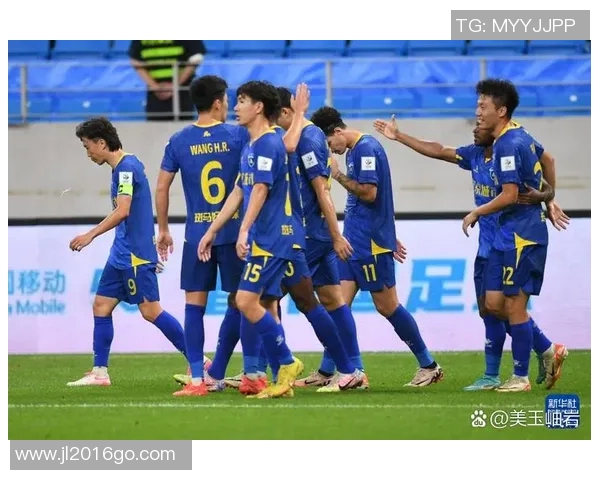 南京足球队的蜕变之路：从默默无闻到亚运会的璀璨星光