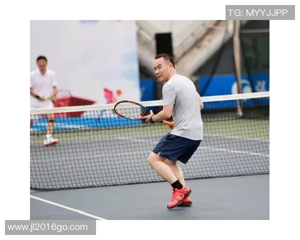 聚焦网球：探讨杭州网球队员个人能力提升与团队协作的关系