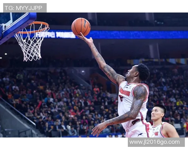 马尚布鲁克斯的篮球之路与职业生涯的辉煌成就回顾