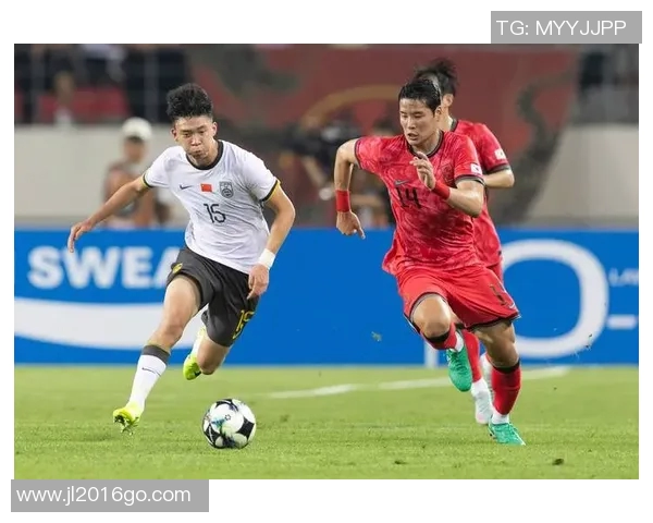 东亚杯精彩对决中国队迎战朝鲜队直播全程回顾与精彩瞬间解析