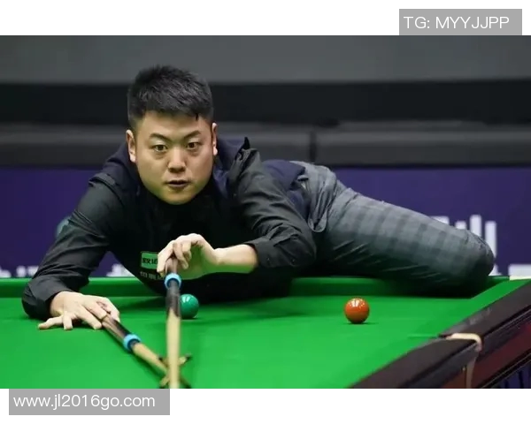 丁俊辉与梁文博精彩对决比分揭晓赛场瞬间回顾