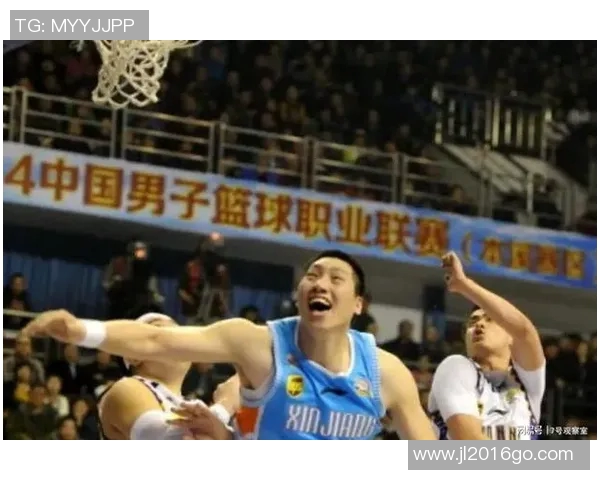 中国男篮新疆队与江苏队激战正酣谁能在这场对决中笑到最后