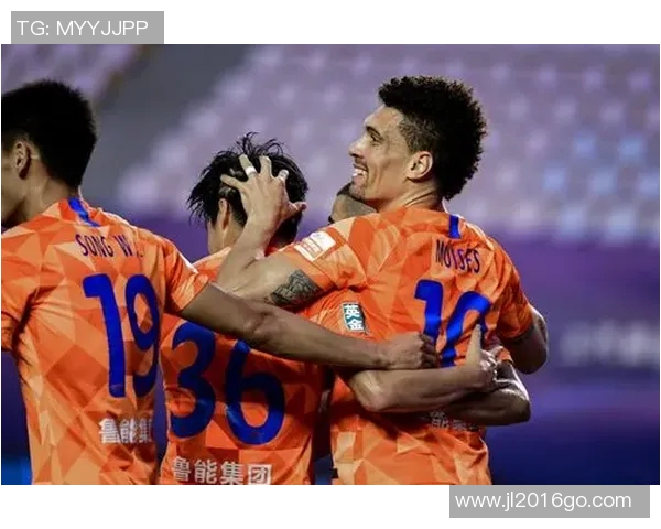 山东鲁能与奥克兰激战正酣赛果揭晓球迷热议精彩瞬间