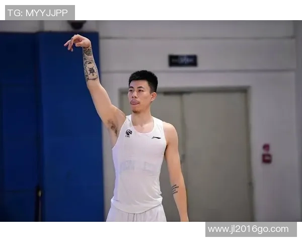 张镇麟：从篮球新星到国家队的中坚力量，书写属于自己的传奇篇章