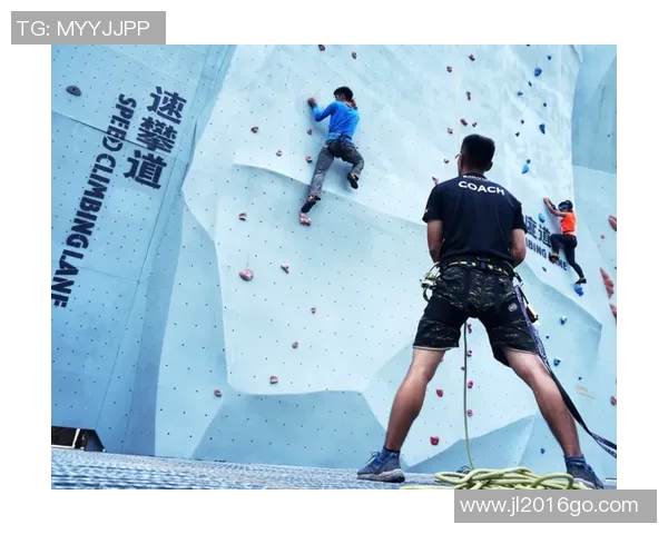 成都极限运动队的战术创新与转换体系探析MBA